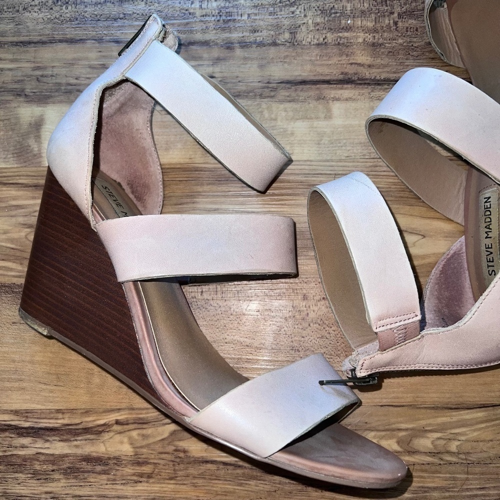 Steve Madden Karey Open Toe Leather Wedge Sandals in Beige Tan women's size 10